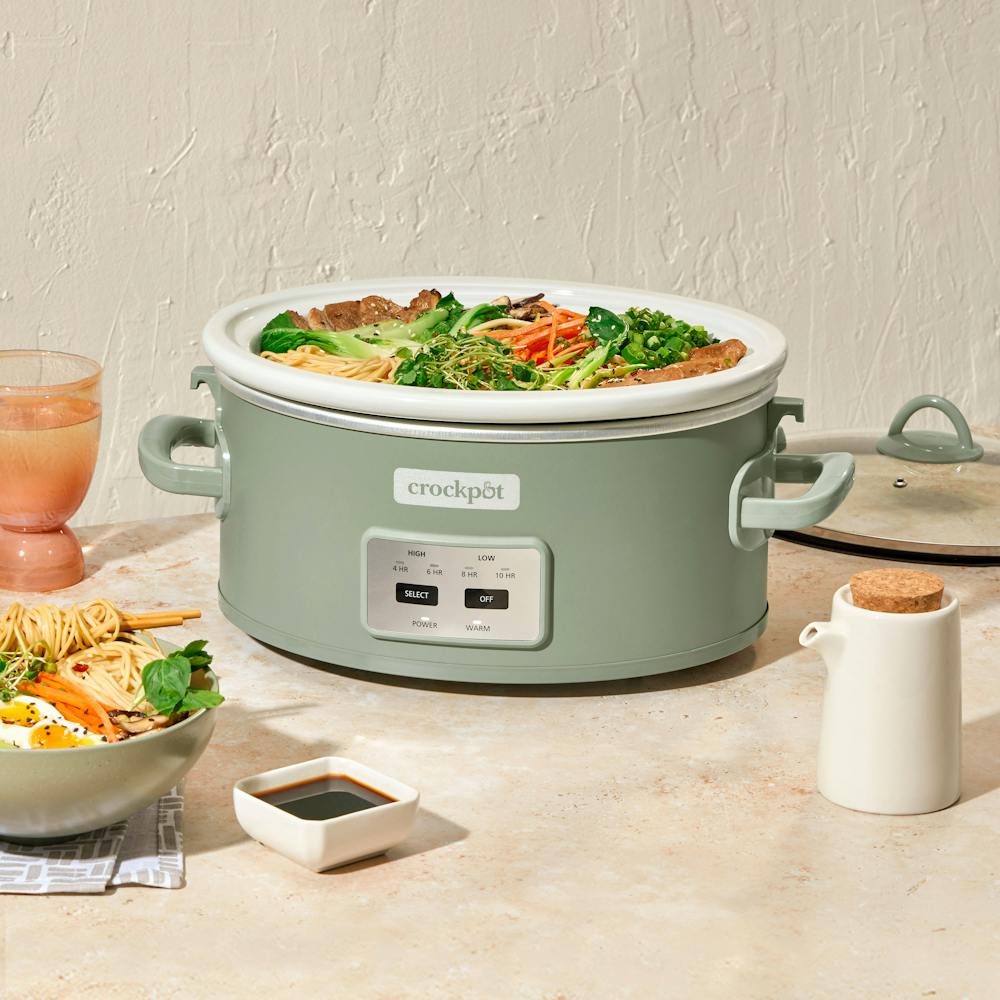 crock-pot-programmable-design-series-6-quart-cook-and-carry-slow-cooker-moonshine-p8 94e6cb40-ae64-3660-918d-c04a575e1d96.jpg